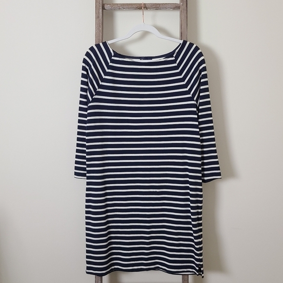 ⭐️40% Off⭐️ GAP Navy & White Striped Boat Neck Dress - Picture 1 of 6